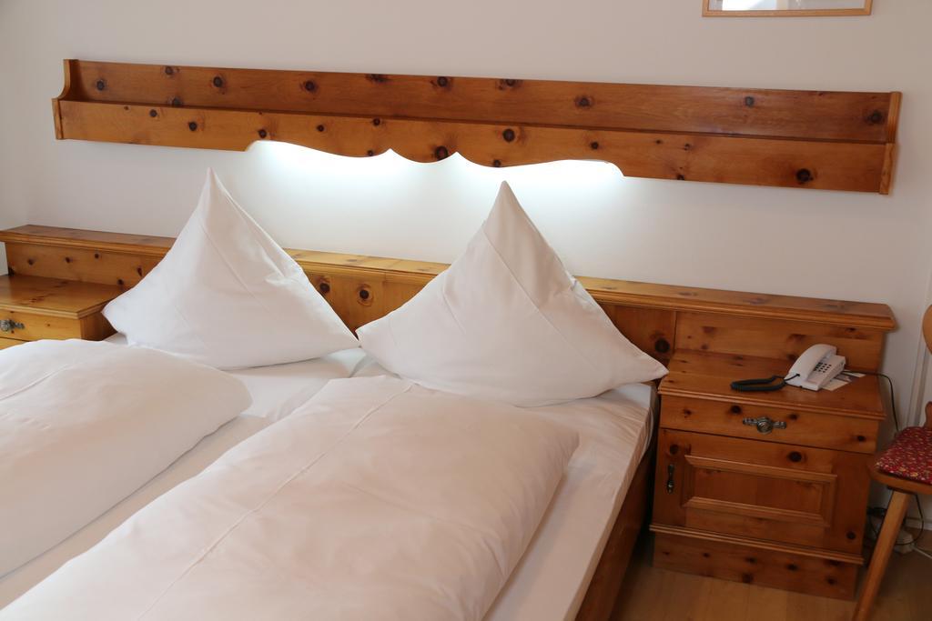 Hotel Adler Post Lenzkirch Esterno foto
